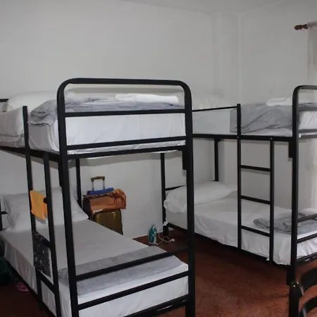 Crew Hostal