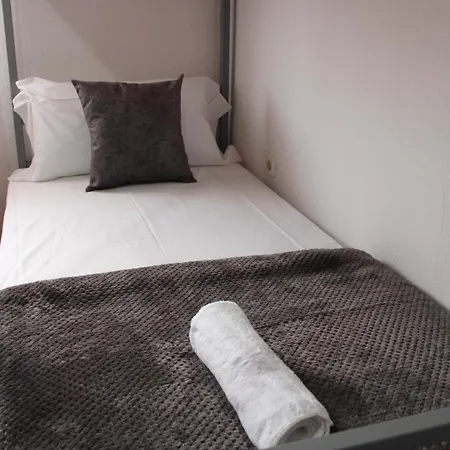 Crew Hostel *